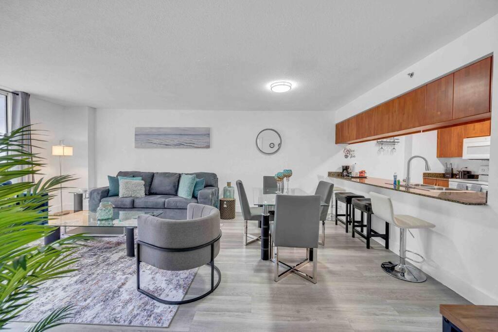 Spacious 1Bedroom Unit Brickell-Free Parking Miami Luaran gambar
