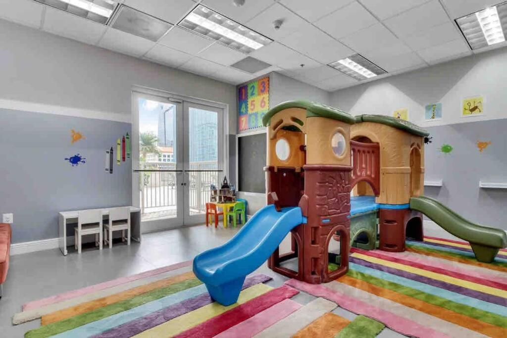 Spacious 1Bedroom Unit Brickell-Free Parking Miami Luaran gambar
