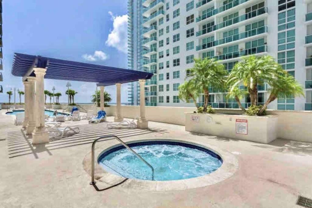 Spacious 1Bedroom Unit Brickell-Free Parking Miami Luaran gambar